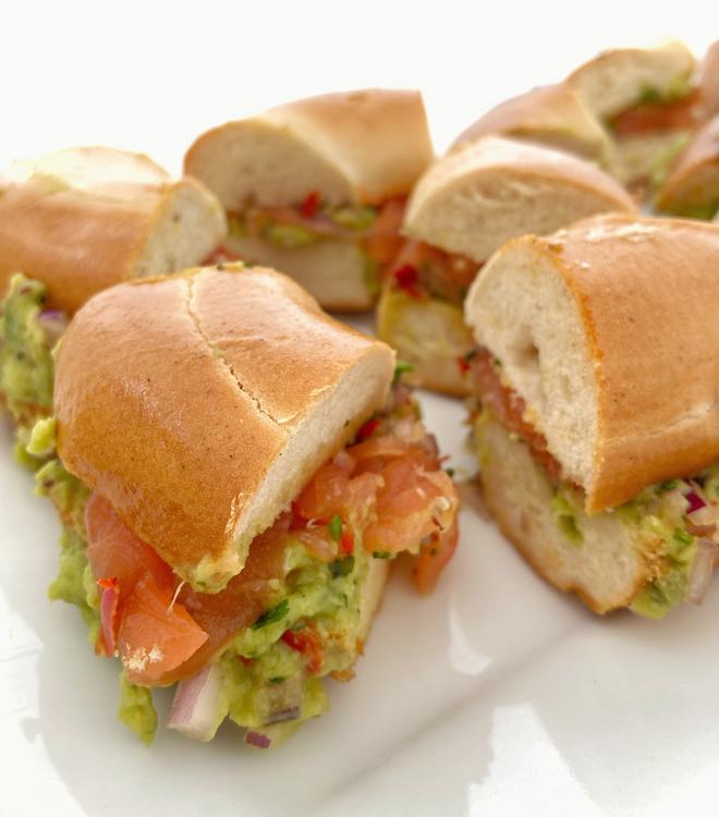 Toasted Bagels with Avocado, Smoked Salmon and Red Onion Salsa